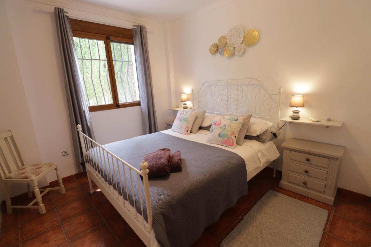 Wonderful Villa, Heated Pool, Near Beautiful Town Alboy Kültér fotó