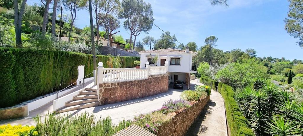 Wonderful Villa, Heated Pool, Near Beautiful Town Alboy Kültér fotó