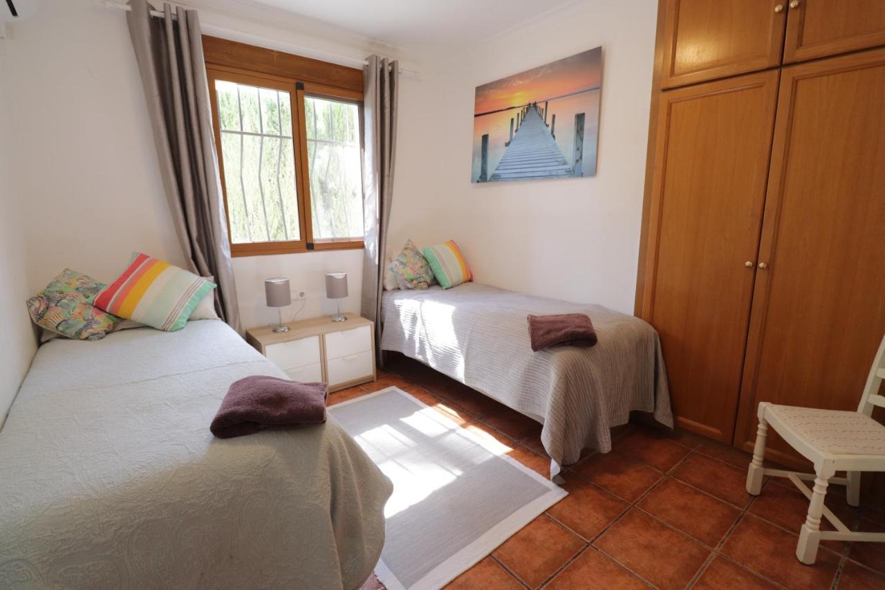 Wonderful Villa, Heated Pool, Near Beautiful Town Alboy Kültér fotó