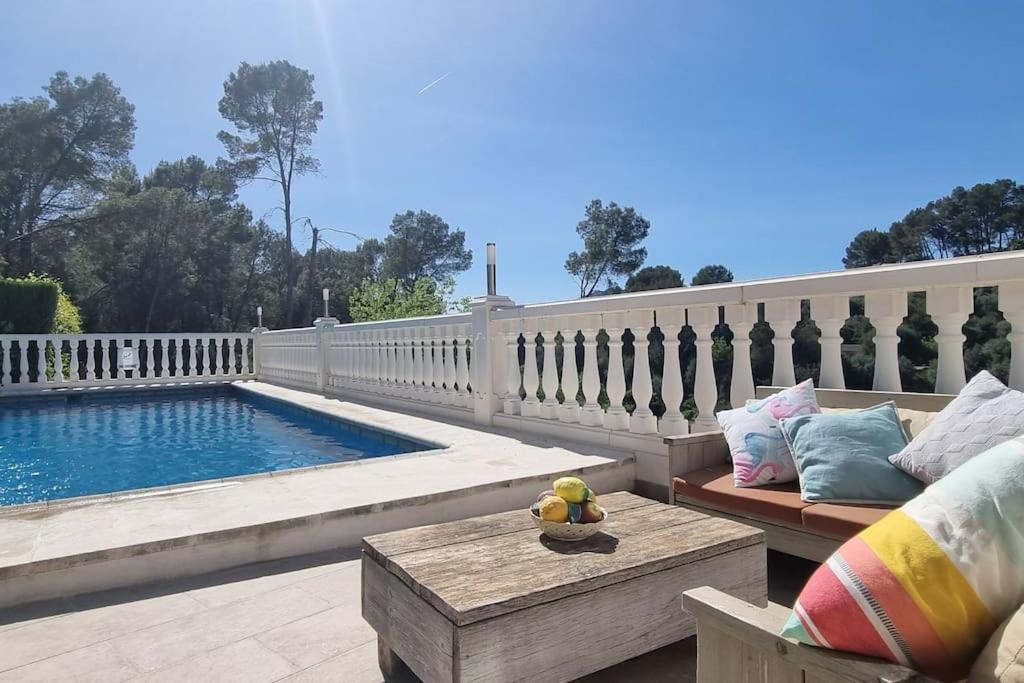 Wonderful Villa, Heated Pool, Near Beautiful Town Alboy Kültér fotó